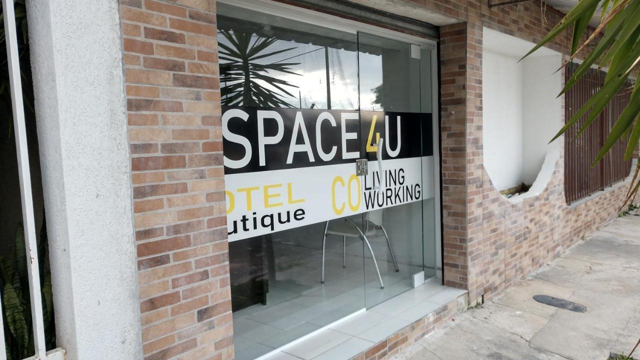 Space 4 U - Hotel Boutique Tematico - Aeroporto São José dos Pinhais 外观 照片